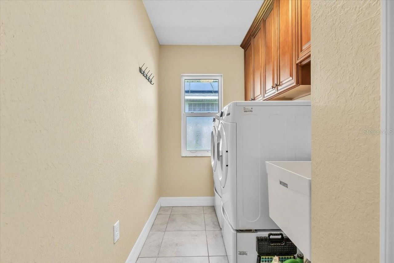 11614 SW Courtly Manor Drive , Lake Suzy, FL 34269 Photo