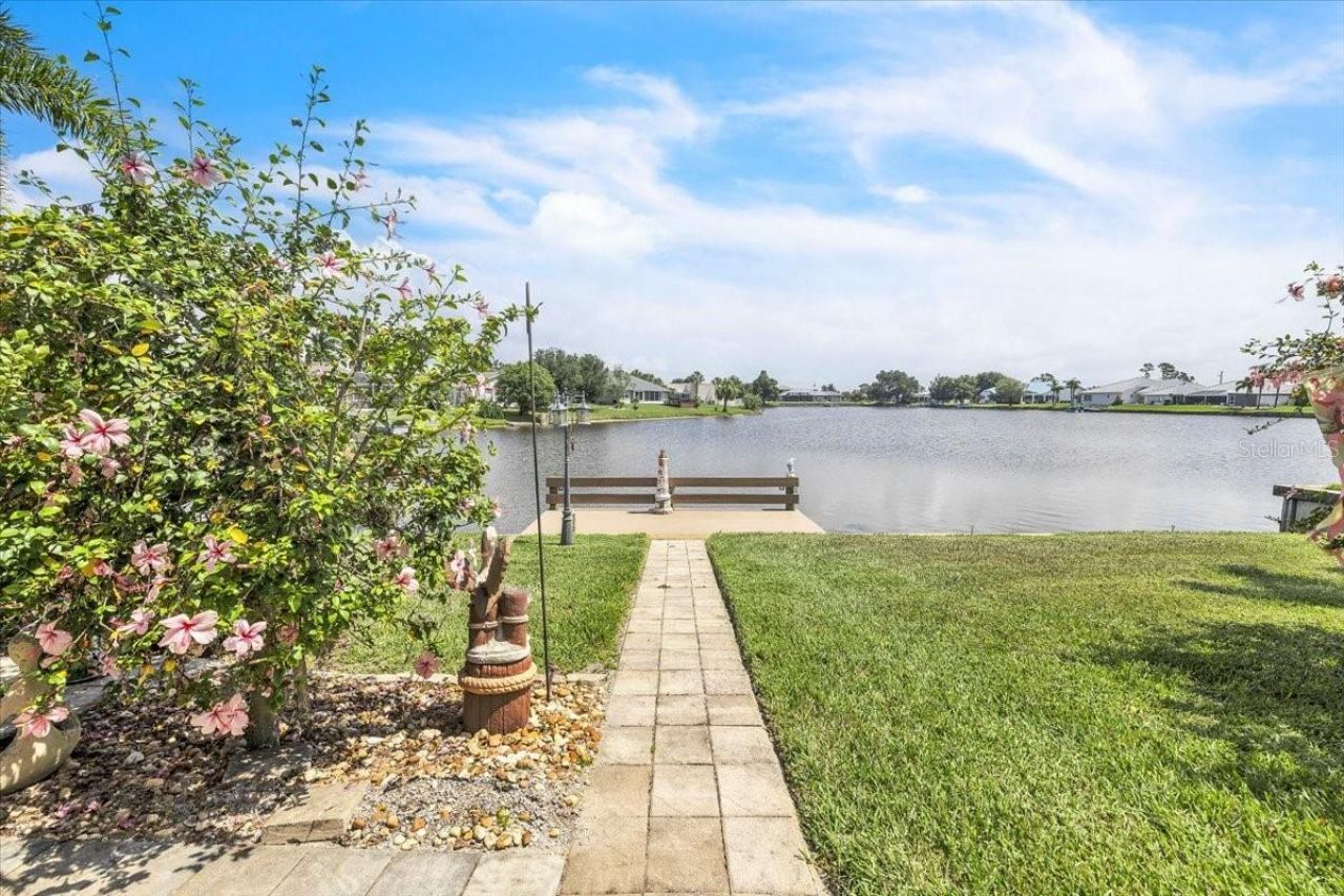 11614 SW Courtly Manor Drive , Lake Suzy, FL 34269 Photo