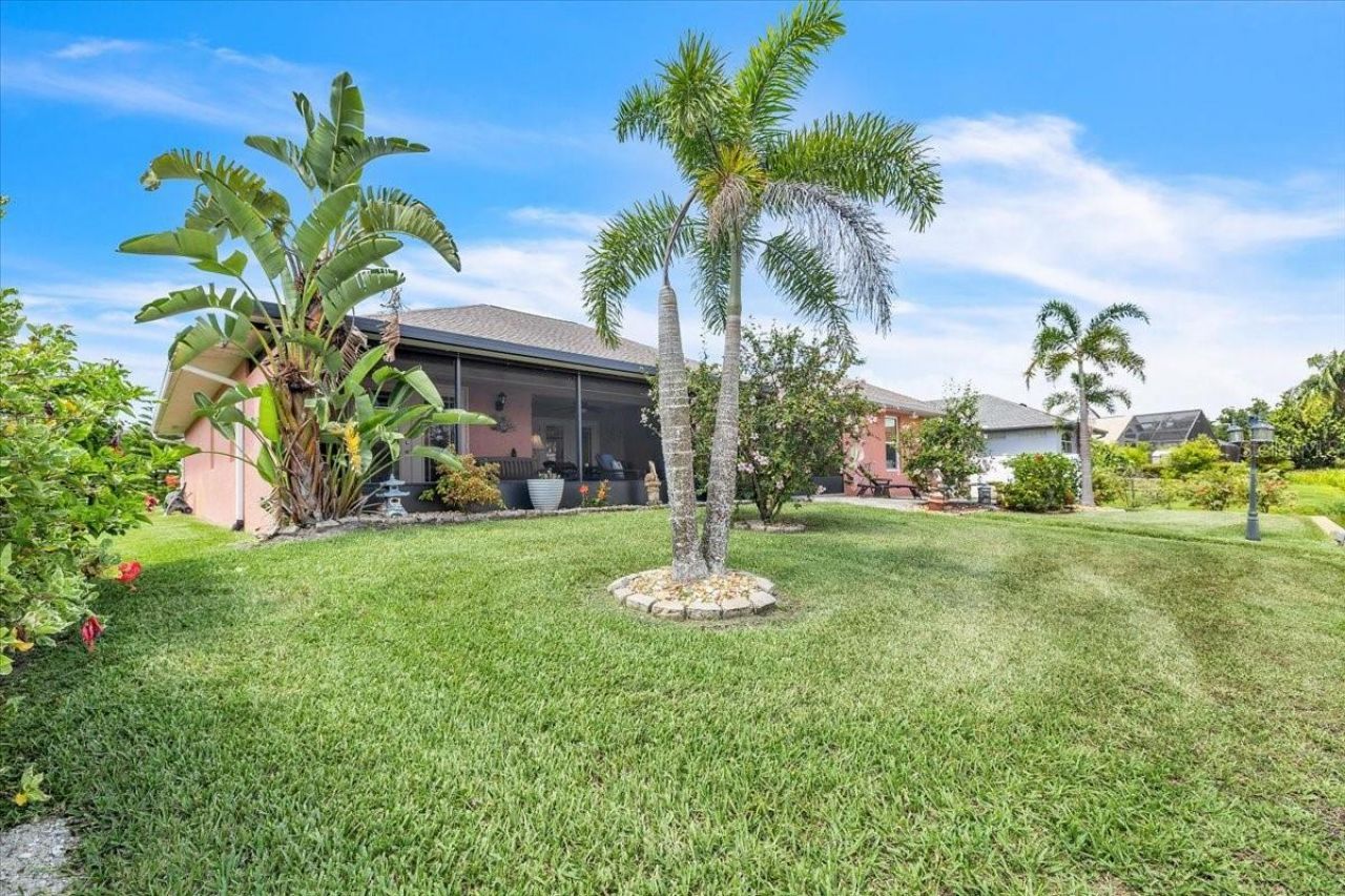 11614 SW Courtly Manor Drive , Lake Suzy, FL 34269 Photo
