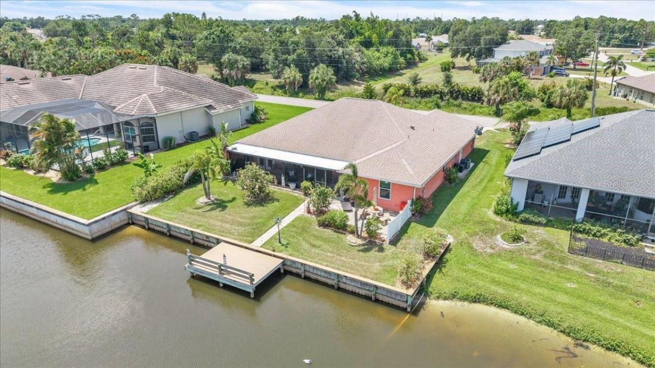 11614 SW Courtly Manor Drive , Lake Suzy, FL 34269 Photo
