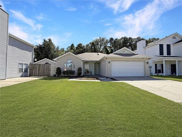 2505 DELTA POINTE Drive , Marrero, LA 70072
