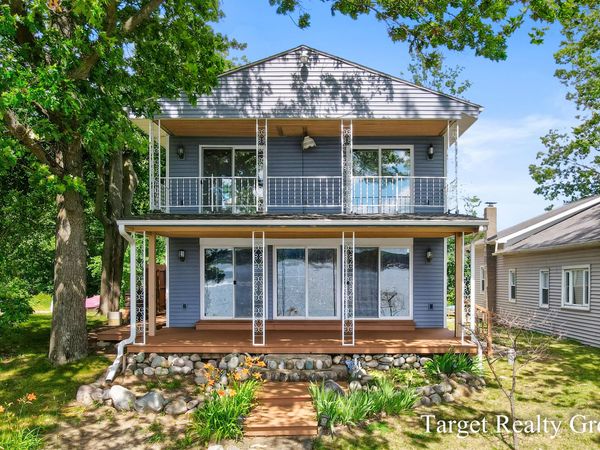 10818 Stoney Point Drive, Delton, MI 49046