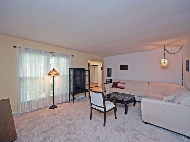 1817 Loisdale Court, Cincinnati, OH 45255 Photo 7