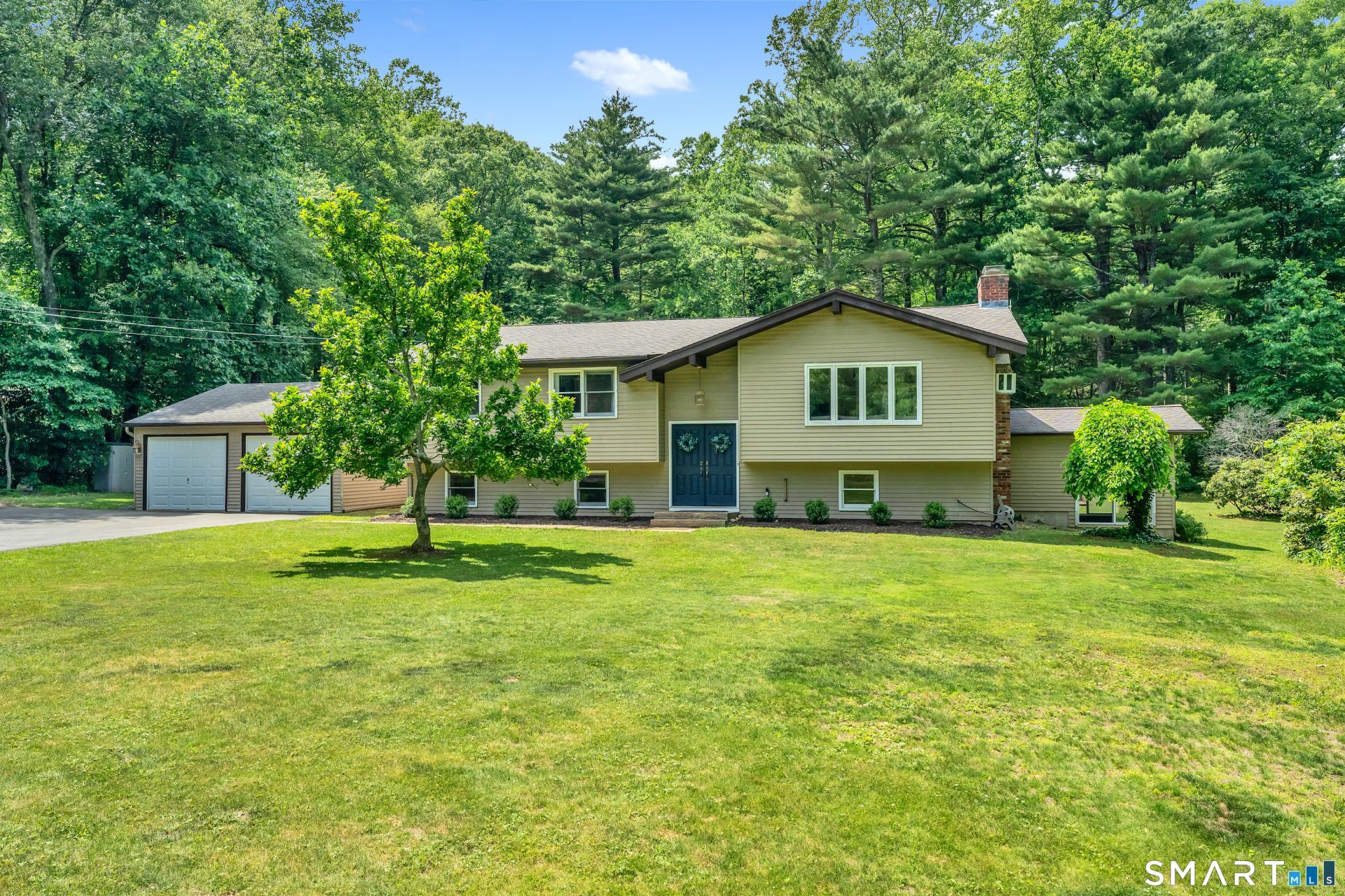 384 Beaver Meadow, Haddam, CT 06438 Main Photo
