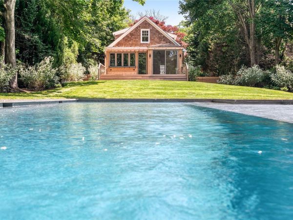 149 Accabonac Road , East Hampton, NY 11937