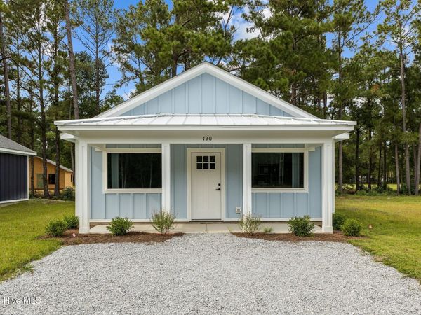 151 Long Pond Loop , Swansboro, NC 28584