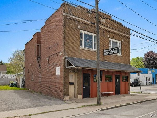 301 Hyde Park Boulevard , Niagara Falls, NY 14303