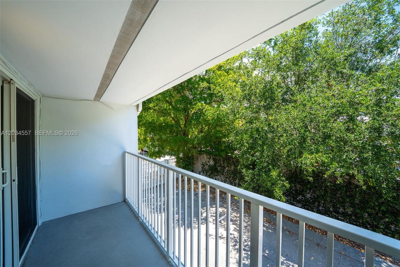 3025 Mary St, Unit 1, Miami, FL 33133 Photo