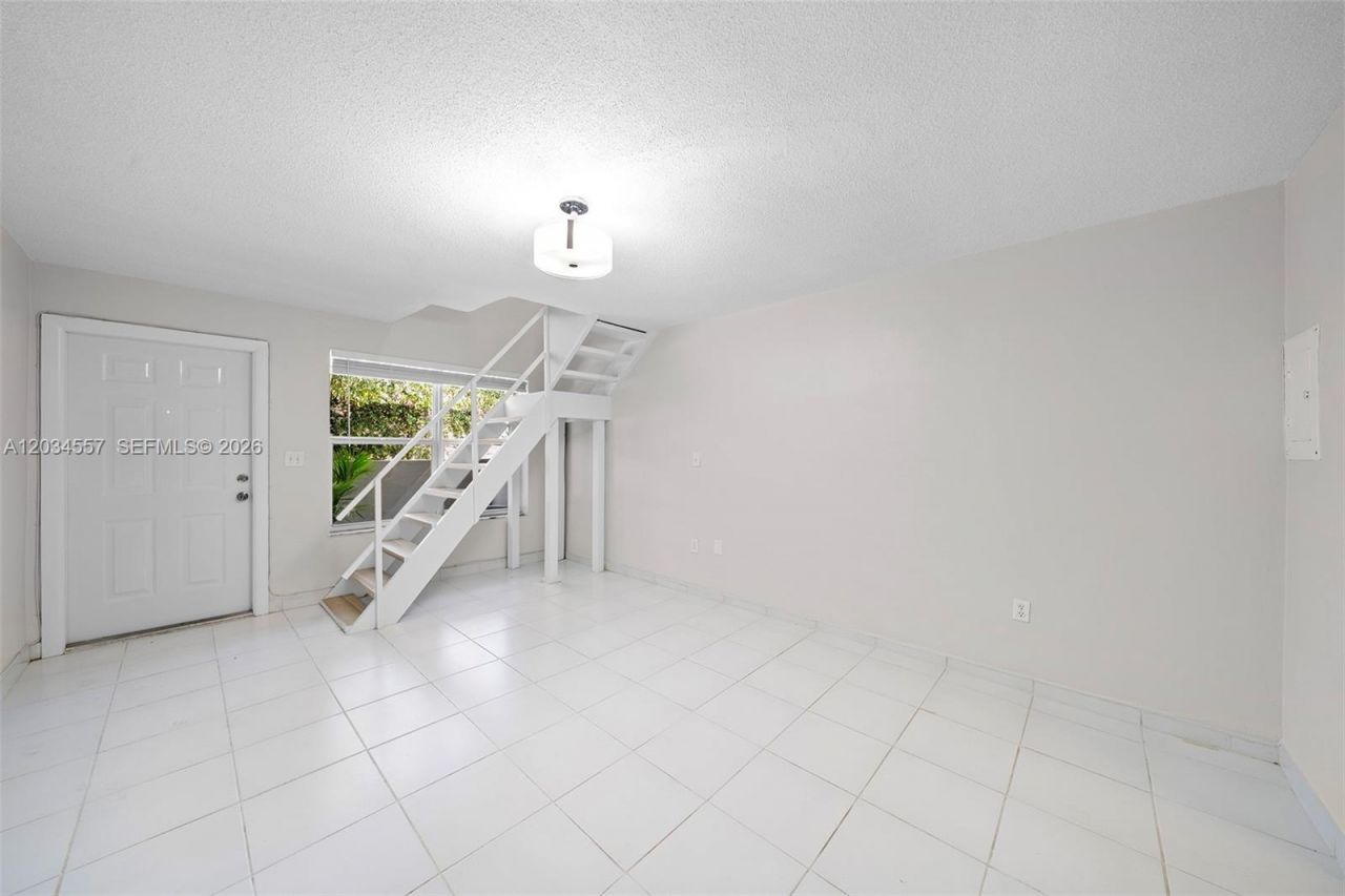 3025 Mary St, Unit 1, Miami, FL 33133 Photo