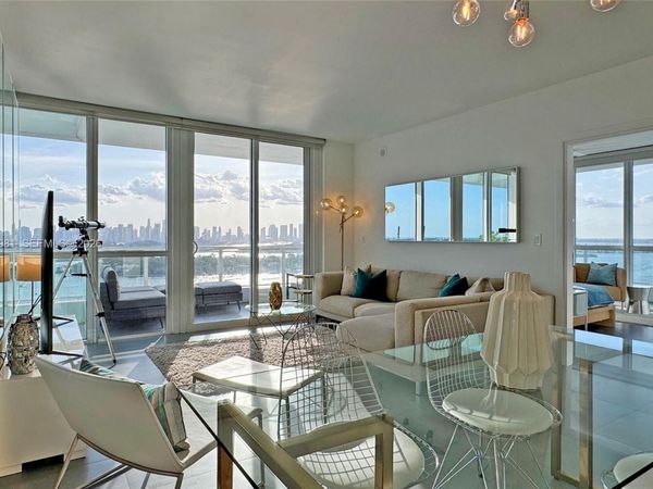 540 West Ave , Unit 2114, Miami Beach, FL 33139