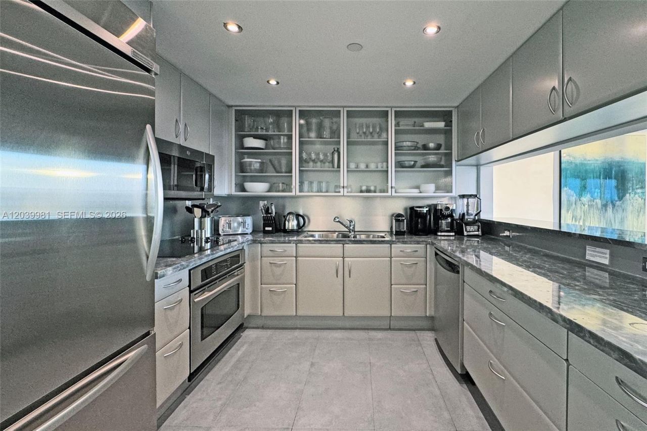 540 West Ave , Unit 2114, Miami Beach, FL 33139 Photo