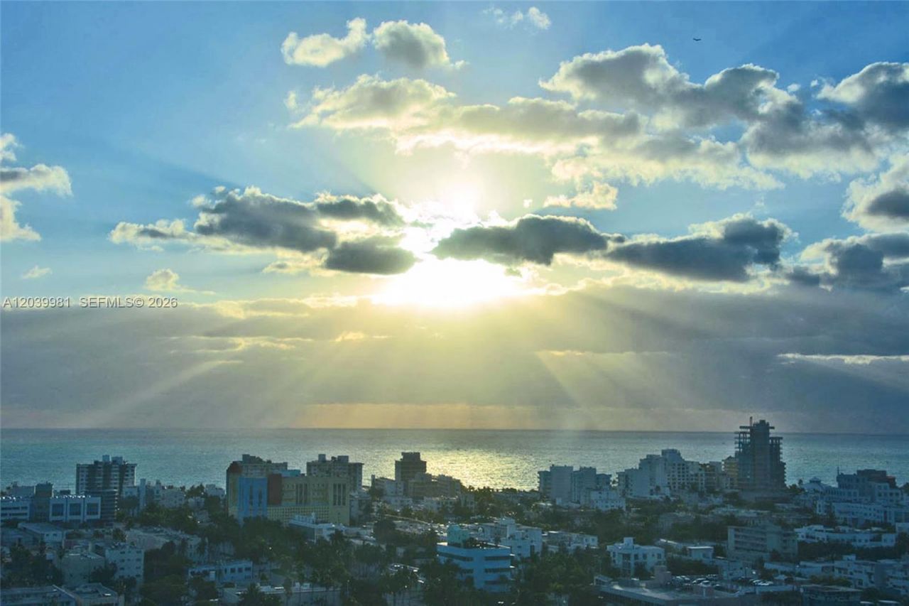 540 West Ave , Unit 2114, Miami Beach, FL 33139 Photo