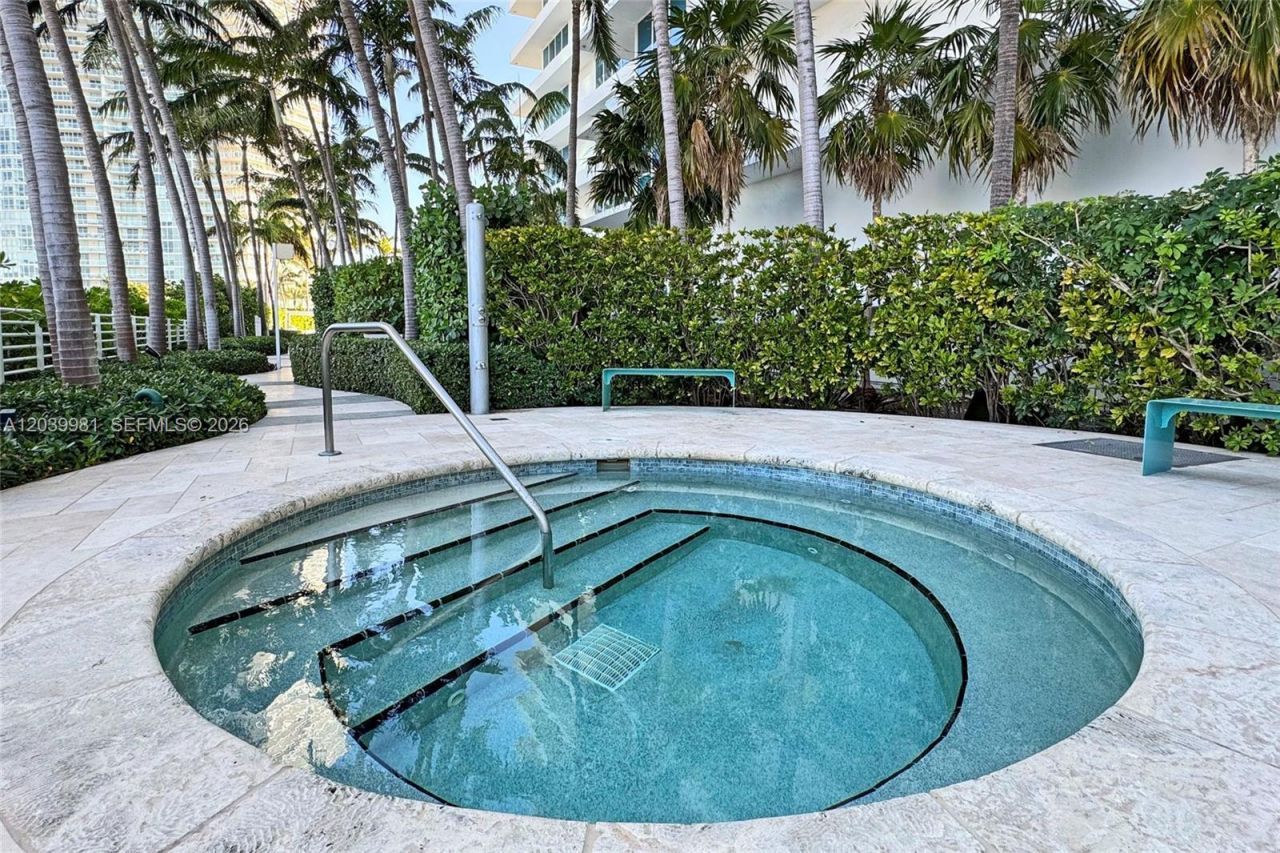 540 West Ave , Unit 2114, Miami Beach, FL 33139 Photo