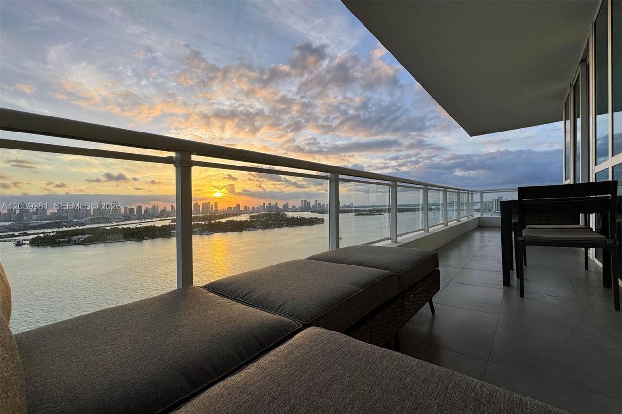 540 West Ave , Unit 2114, Miami Beach, FL 33139 Photo