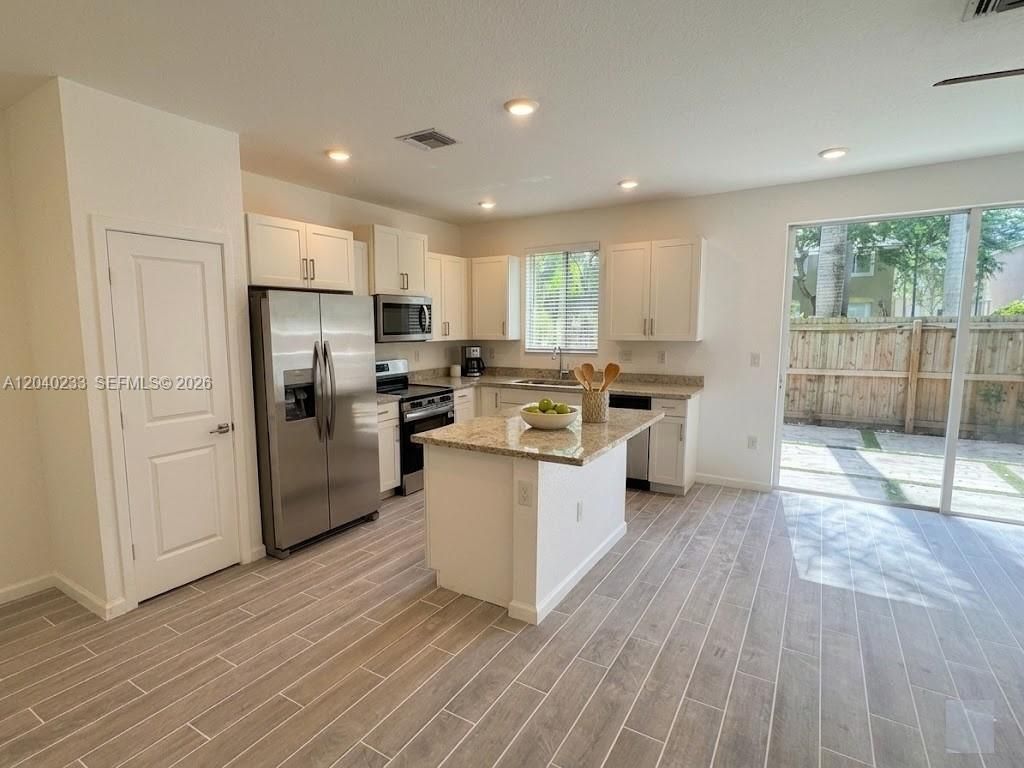 1019 SE 24th Ter, Homestead, FL 33035 Photo