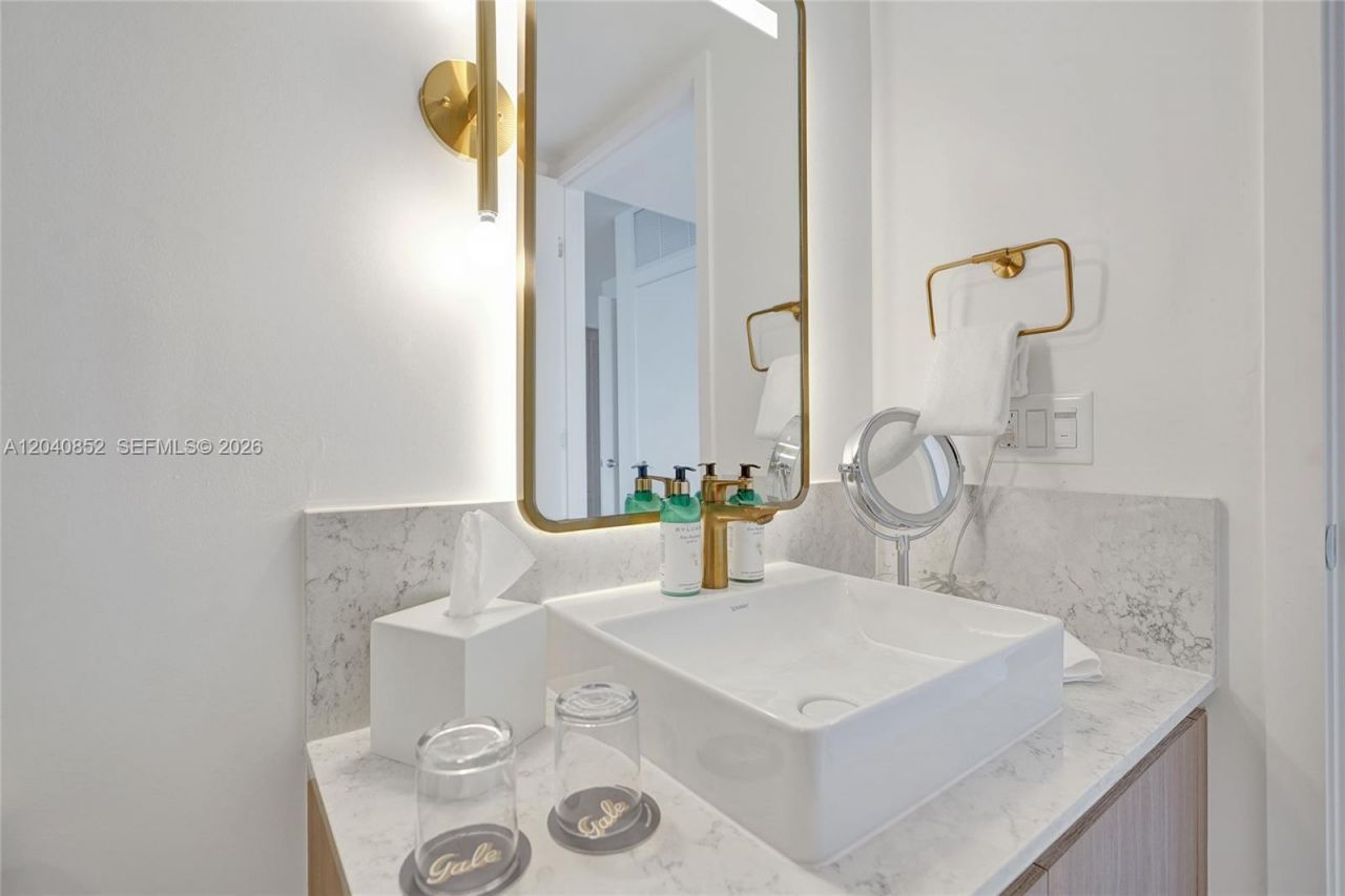 159 NE 6th St , Unit 3916, Miami, FL 33132 Photo