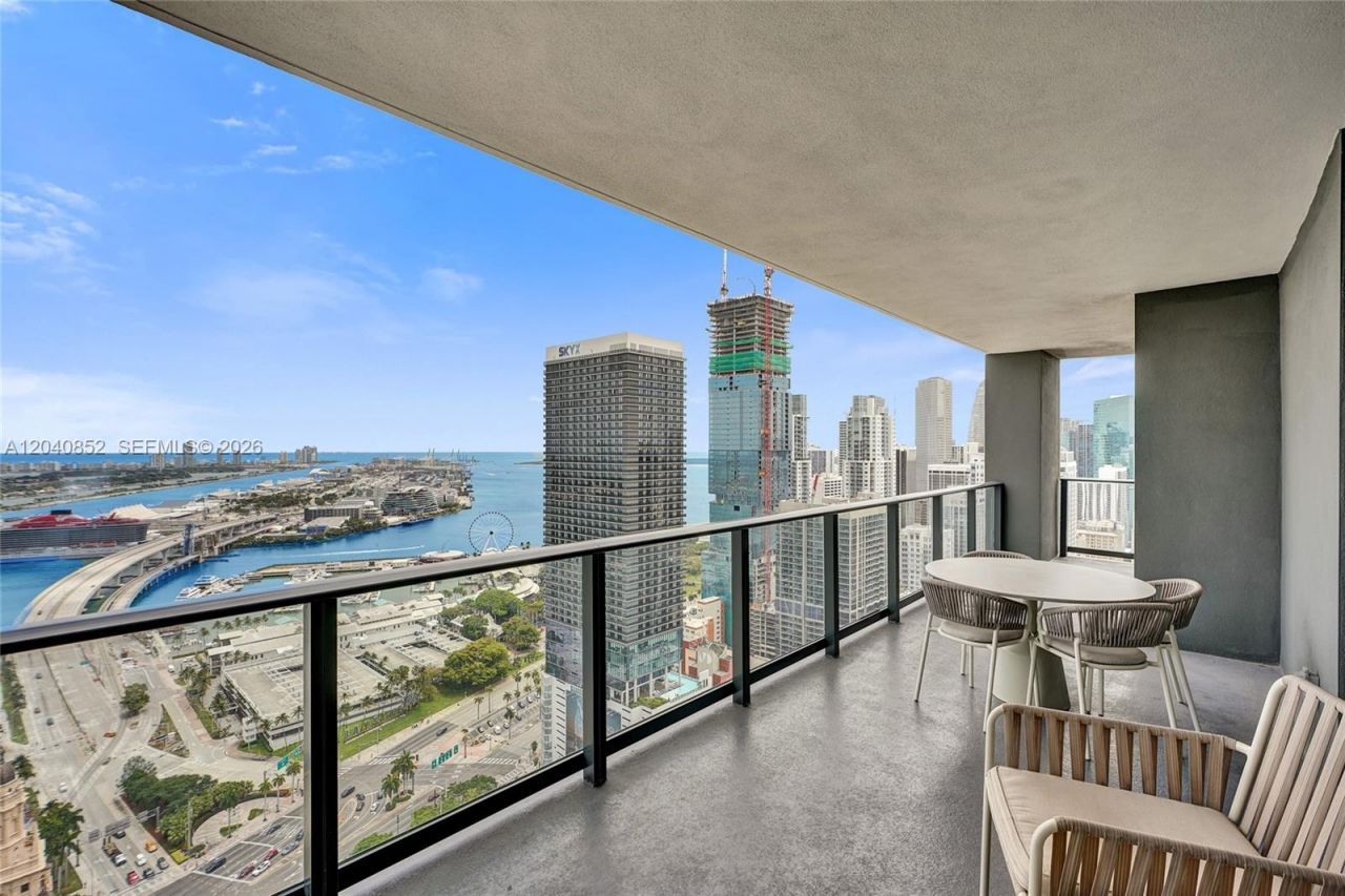 159 NE 6th St , Unit 3916, Miami, FL 33132 Photo