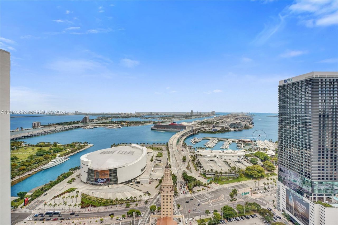 159 NE 6th St , Unit 3916, Miami, FL 33132 Photo