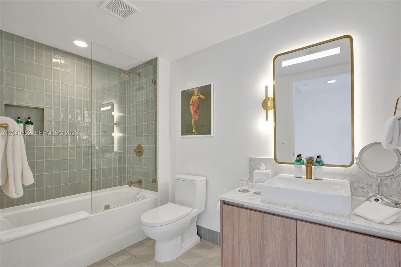 159 NE 6th St , Unit 3916, Miami, FL 33132 Photo