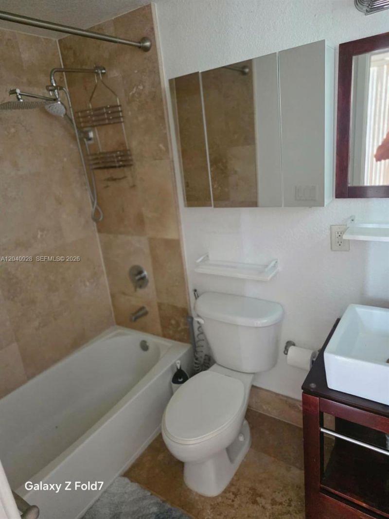 1080 99th St, Unit 323, Bay Harbor Islands, FL 33154 Photo