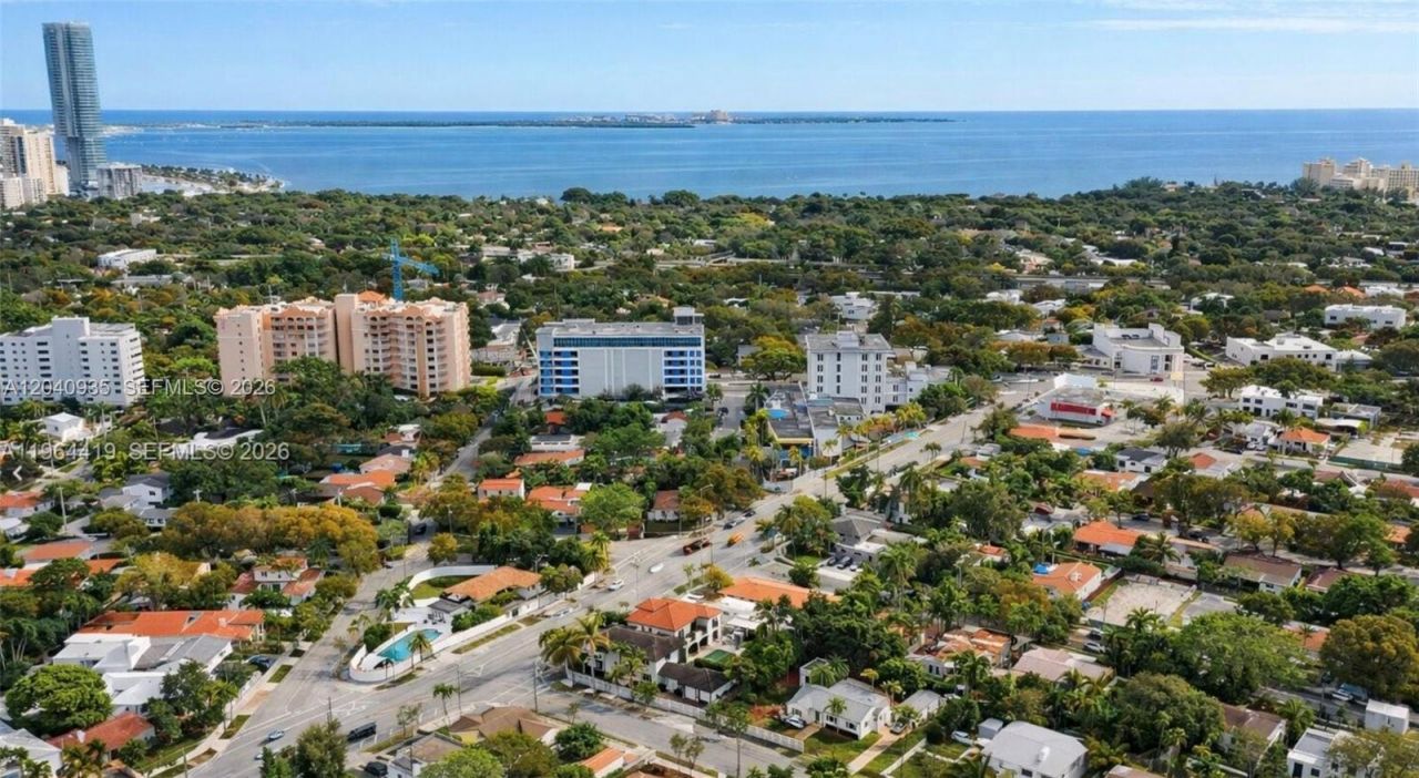 375 SW 32nd Rd , Miami, FL 33129 Photo