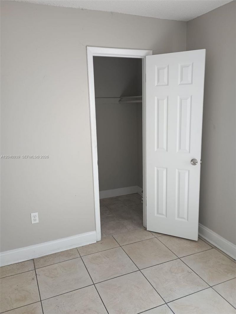 2777 L B Mcleod Rd , Unit C, Orlando, FL 32805 Photo