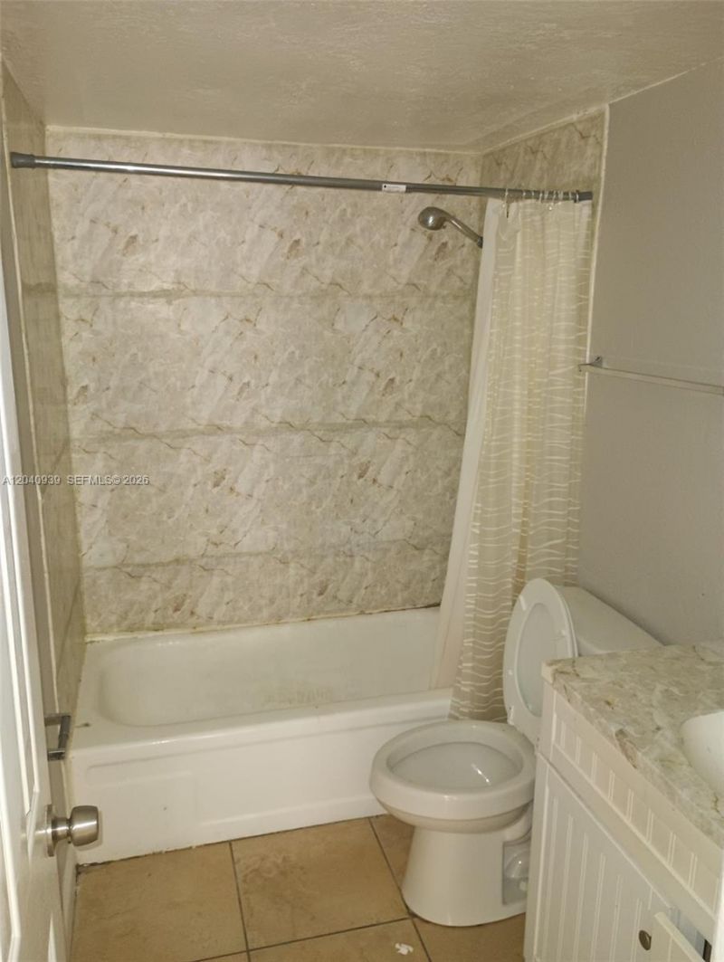 2777 L B Mcleod Rd , Unit C, Orlando, FL 32805 Photo