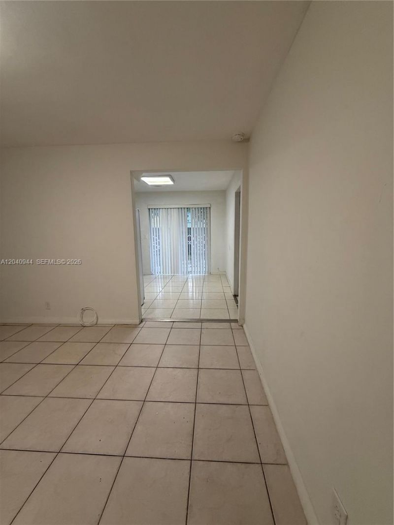 300 SW 9th Ave, Unit A, Hallandale Beach, FL 33009 Photo