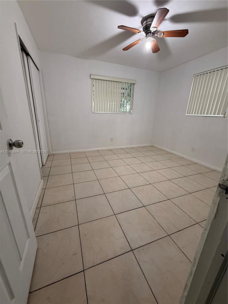 300 SW 9th Ave, Unit A, Hallandale Beach, FL 33009 Photo