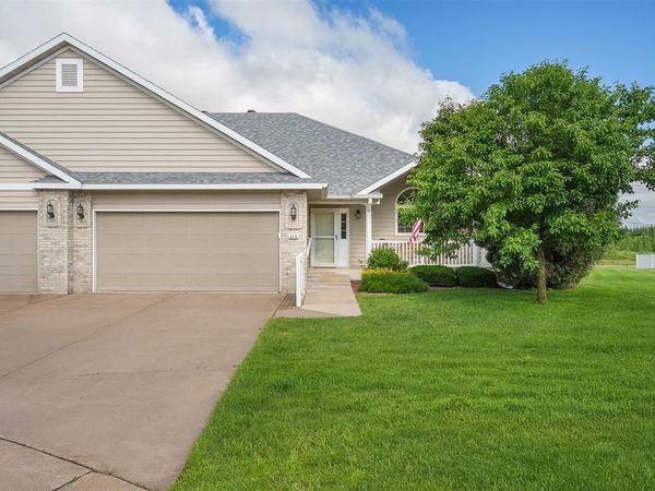 4274 Mill Ridge Cir Circle, Unit 4, Eau Claire, WI 54703