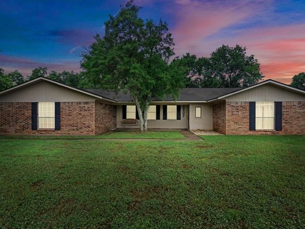 2207 Hickory Ridge Drive, Bossier City, LA 71111