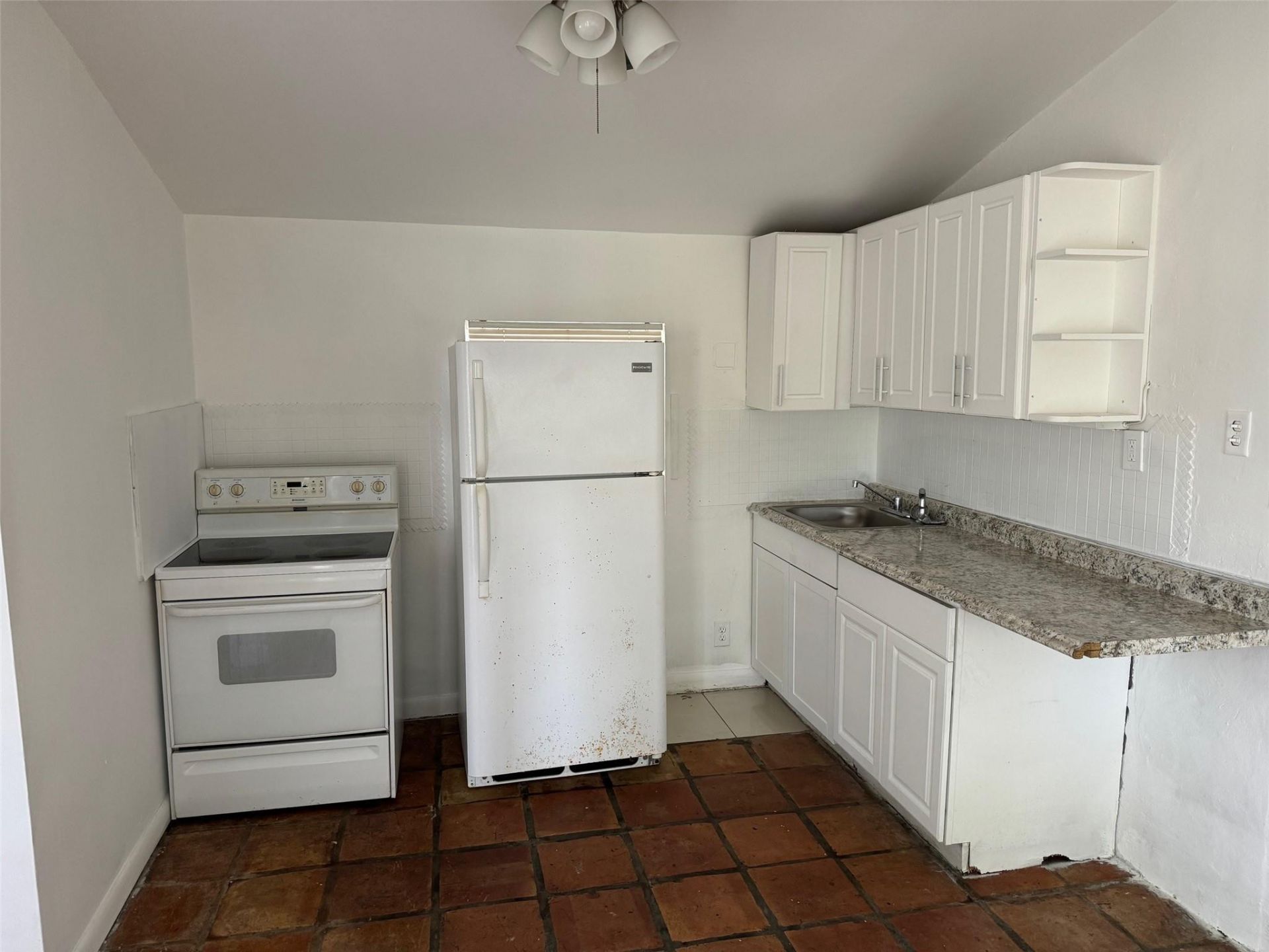 8261 NW 1st Place, Unit 3, Miami, FL 33150 Photo