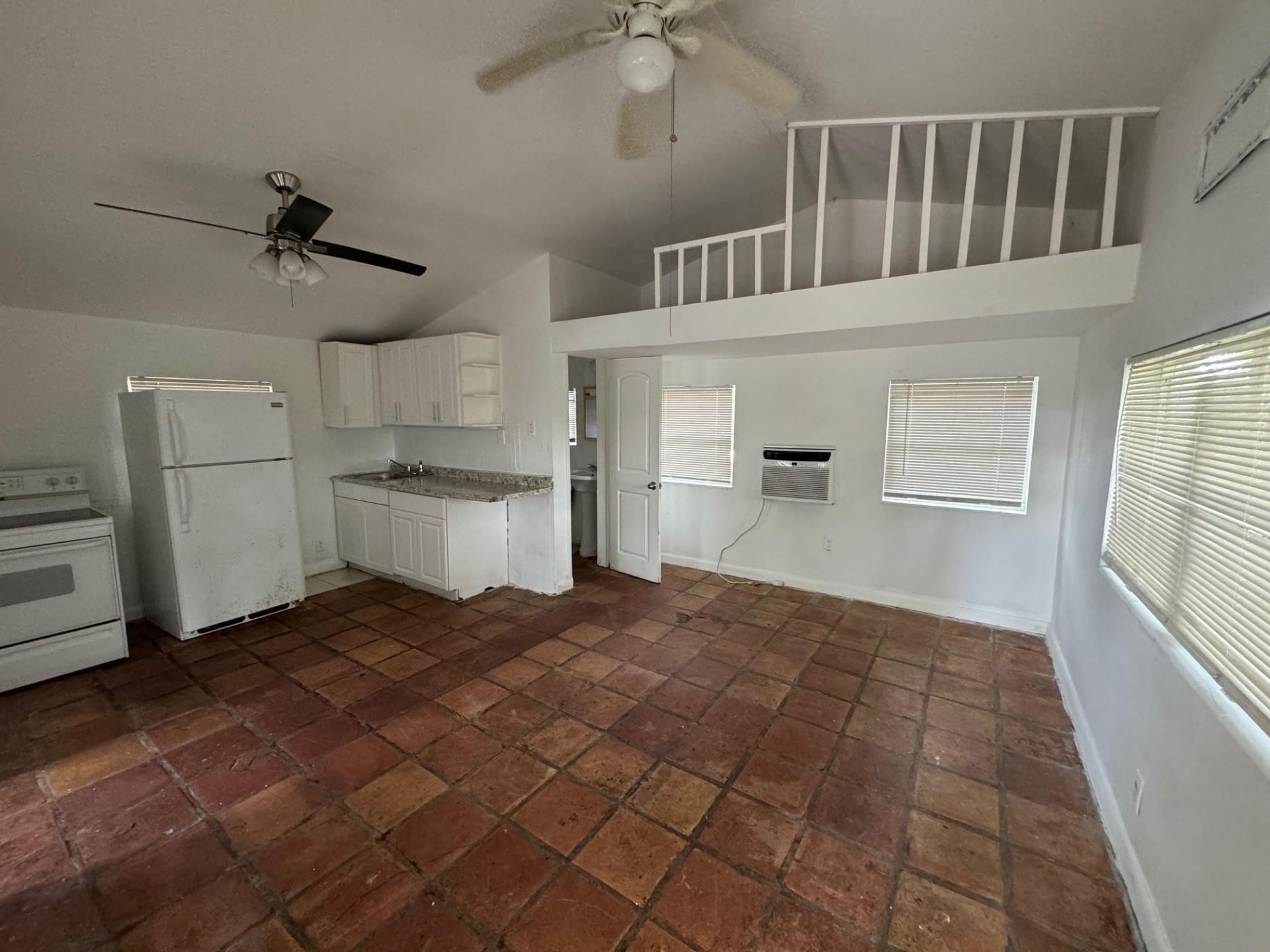 8261 NW 1st Place, Unit 3, Miami, FL 33150 Photo