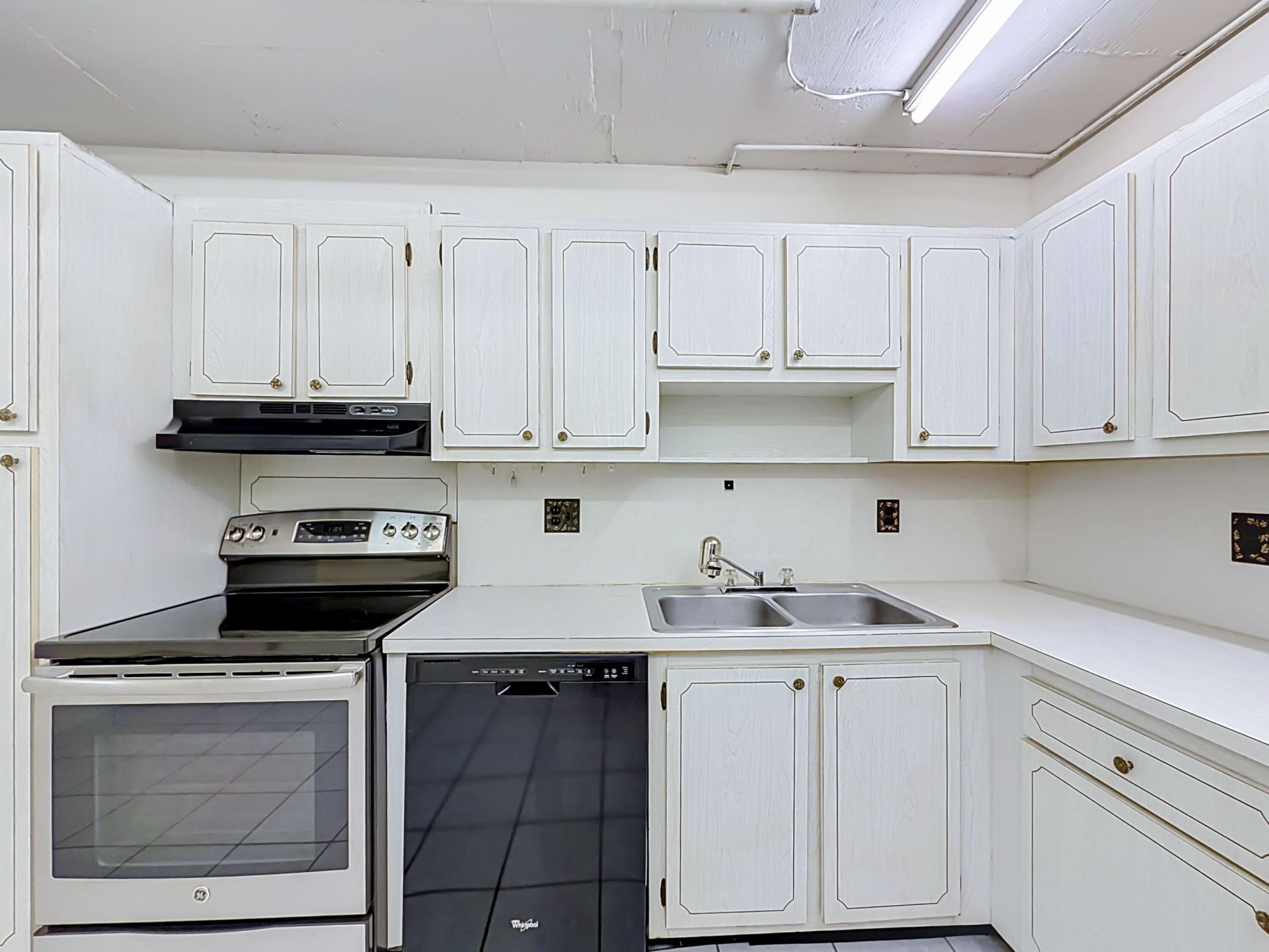 2850 Forest Hills Boulevard, Unit 212, Coral Springs, FL 33065 Photo