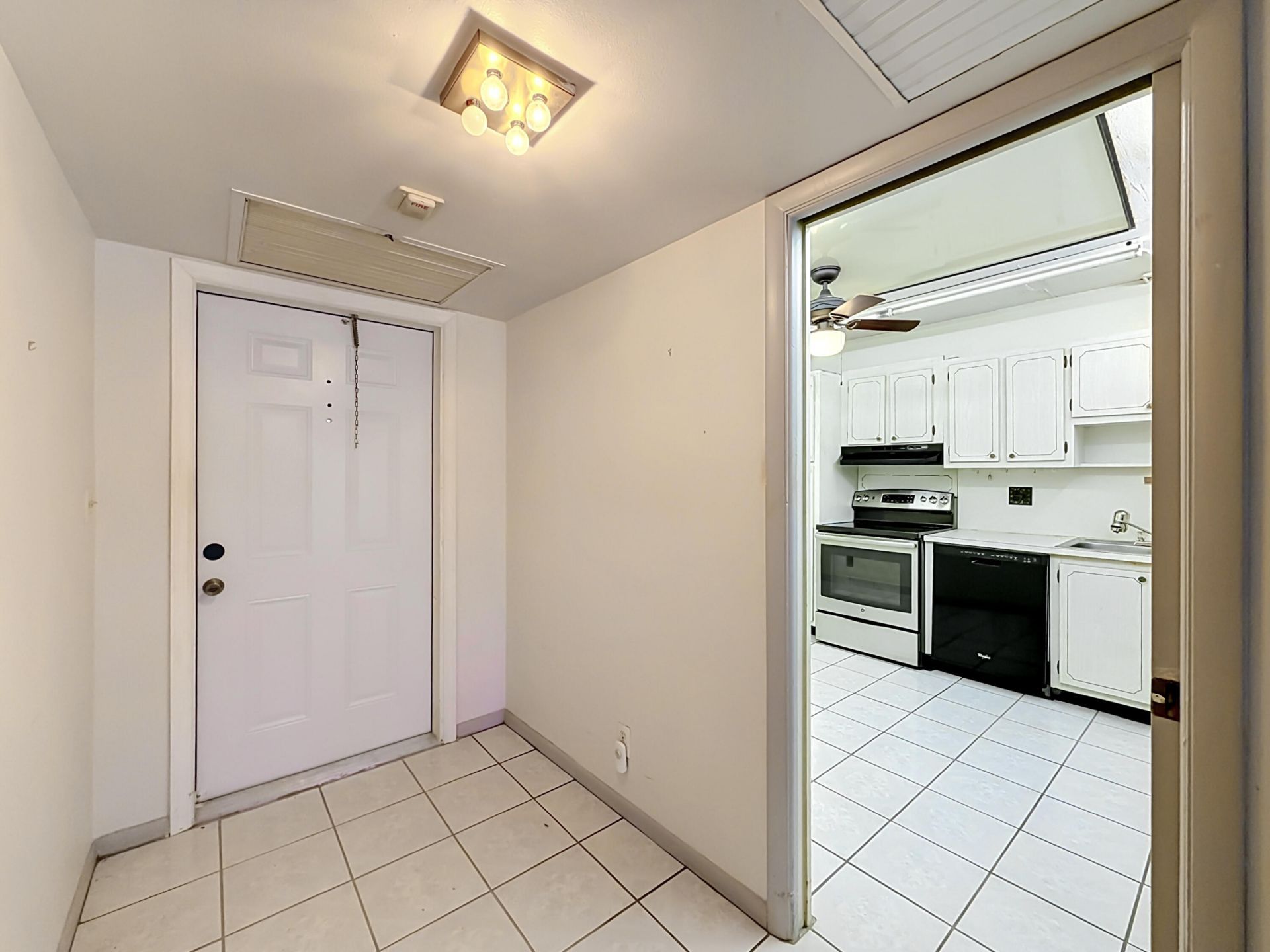 2850 Forest Hills Boulevard, Unit 212, Coral Springs, FL 33065 Photo