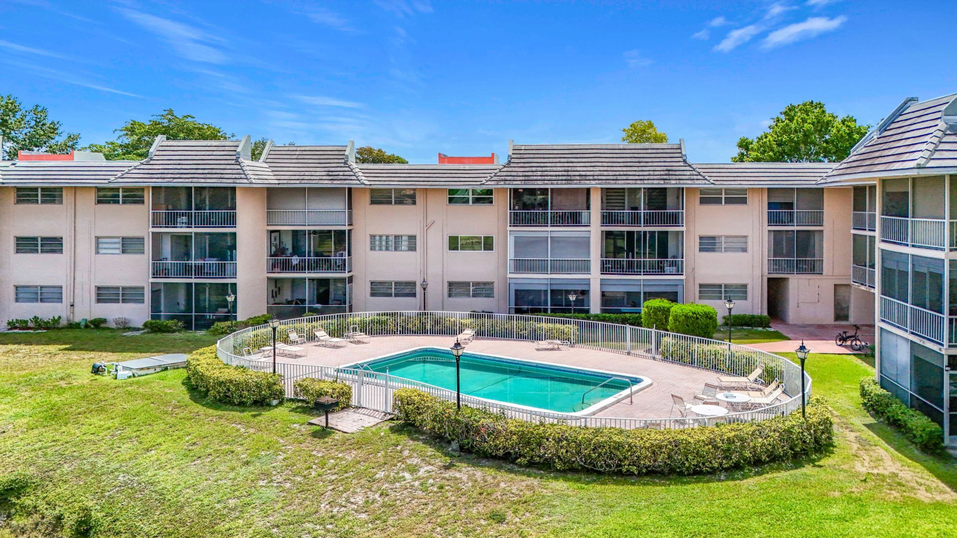 2850 Forest Hills Boulevard, Unit 212, Coral Springs, FL 33065 Photo