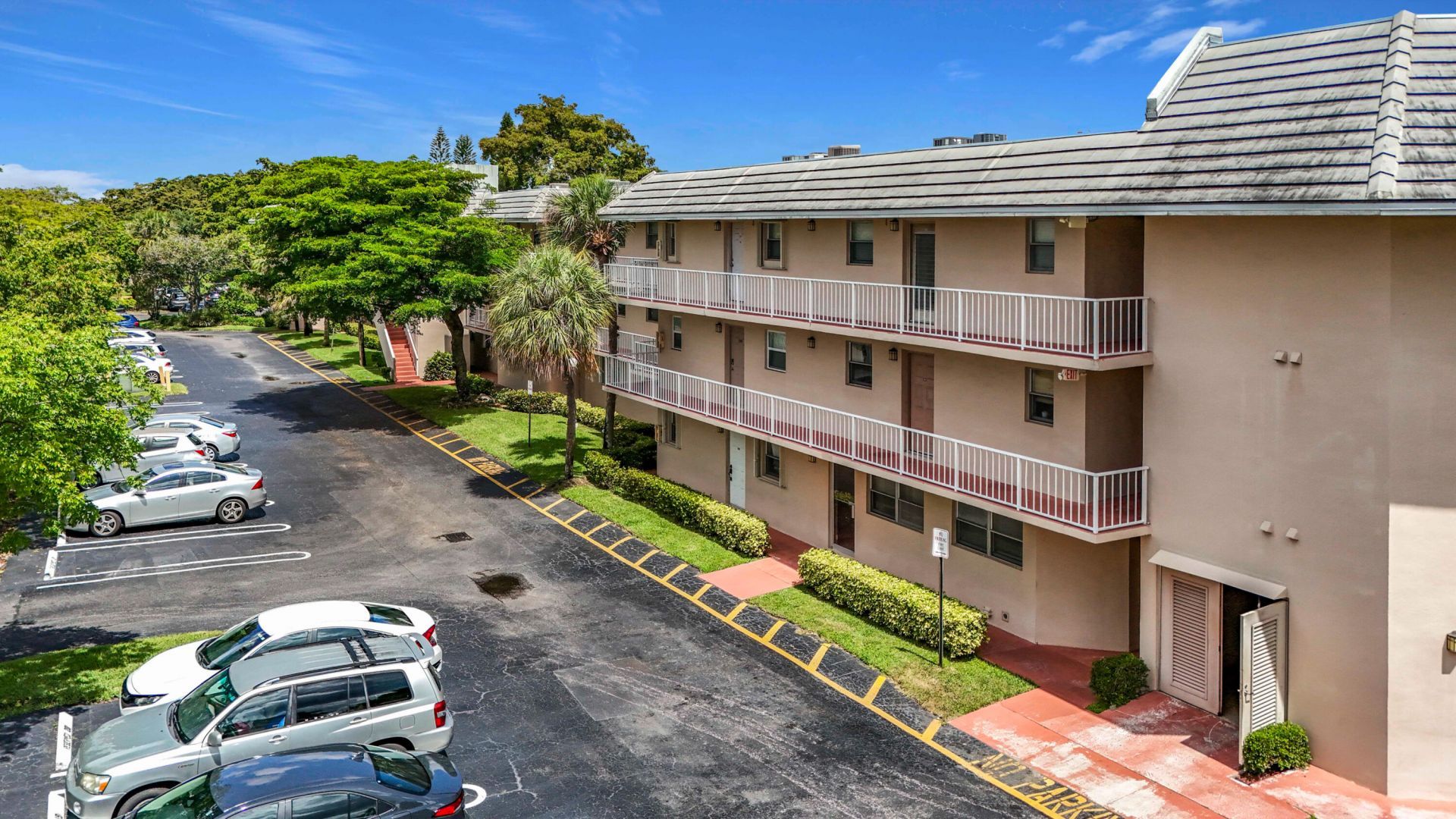 2850 Forest Hills Boulevard, Unit 212, Coral Springs, FL 33065 Photo
