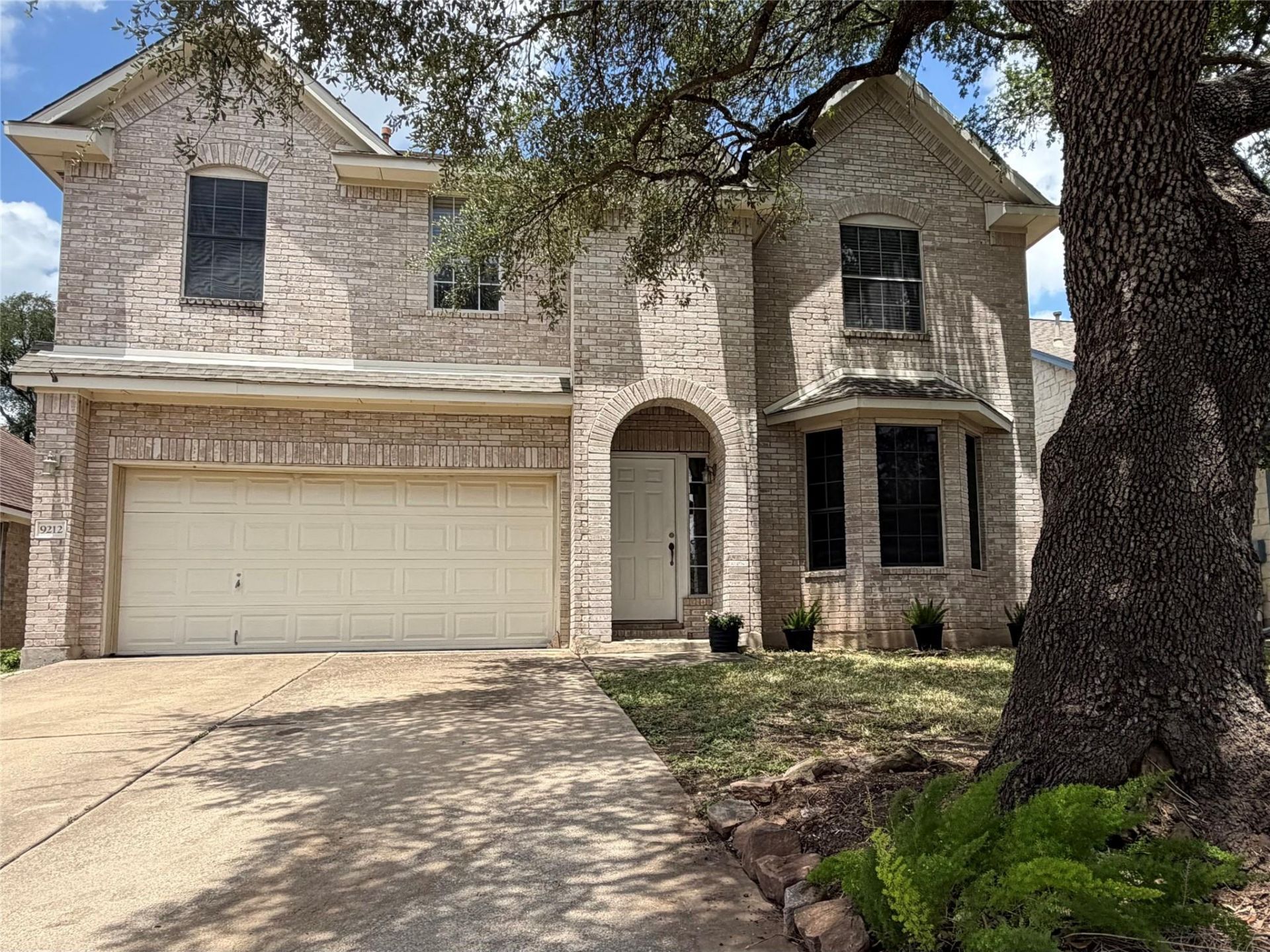 9212 Sommerland Way, Austin, TX 78749 Main Photo
