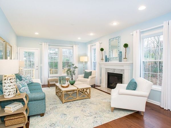 18 Weathervane Drive, Unit 24, Walpole, MA 02081