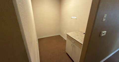4970 Rocklin Rd #100, Unit 100, Rocklin, CA 95677 Photo