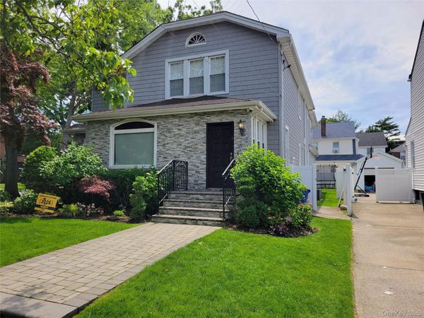301 Linwood Avenue , Cedarhurst, NY 11516