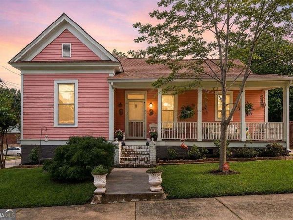 59 West Washington, Newnan, GA 30263