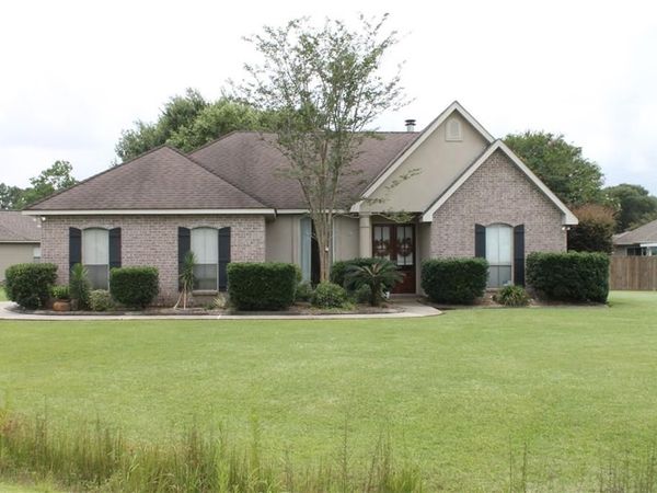 317 PRINCE Drive , Madisonville, LA 70447