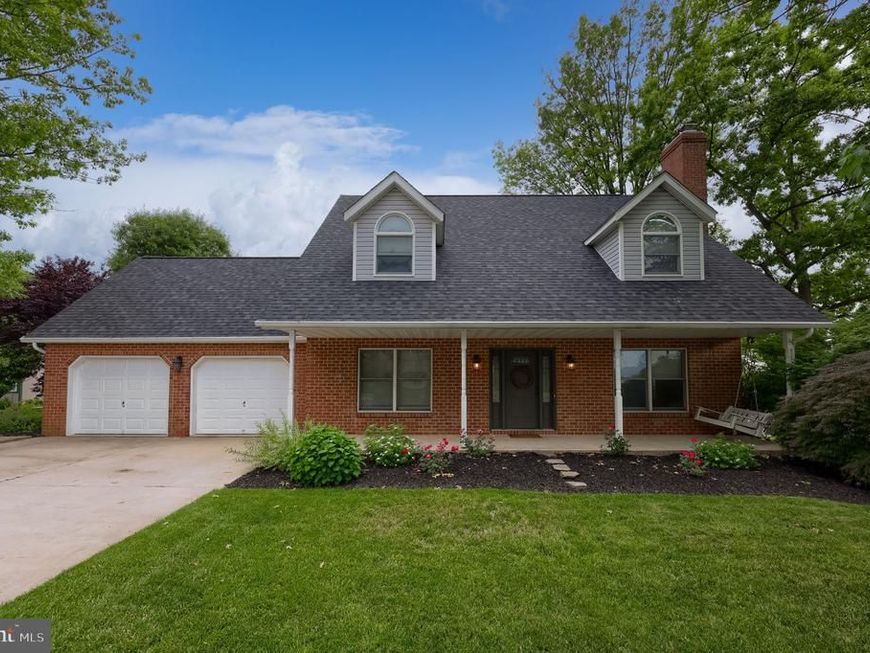 70 Dogwood Lane, Manchester, PA 17345 Main Photo