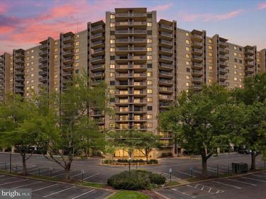 309 YOAKUM PARKWAY, Unit 1002, ALEXANDRIA, VA 22304