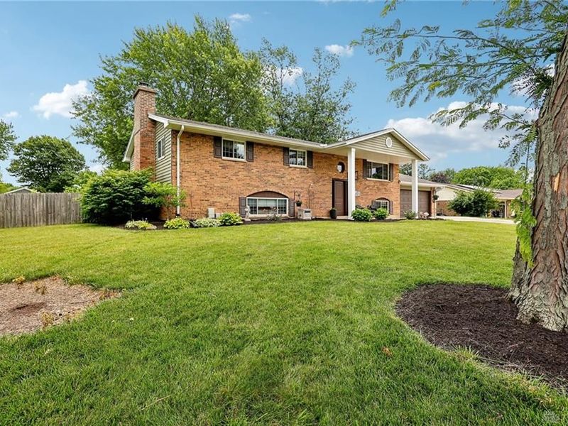 2170 Northern Drive, Beavercreek, OH 45431 Photo 3