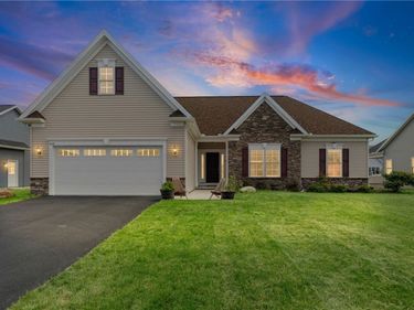 1459 Quail Creek Trail, Webster, NY 14580