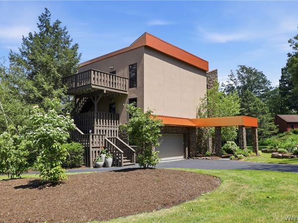 6985 Chestnut Ridge Road , Orchard Park, NY 14127