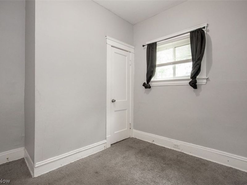9421 Parkview Avenue, Cleveland, OH 44104 Photo 17