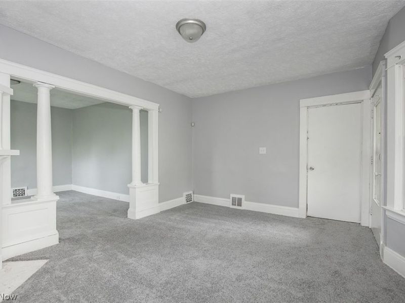 9421 Parkview Avenue, Cleveland, OH 44104 Photo 19